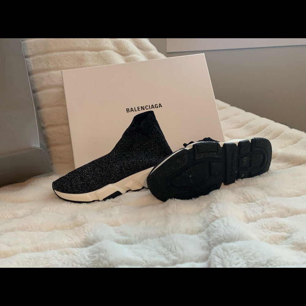 Balenciaga athletic shoes.. - Picture 3 of 5